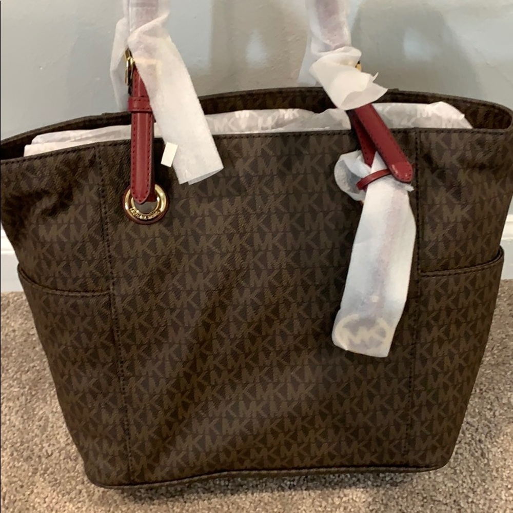 Brand new Michael Kors purse